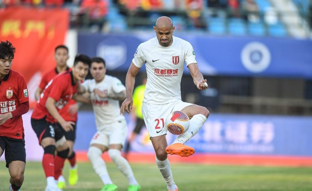 开云下载-关于中场核心开出精准角球,助球队斩获胜利的信息