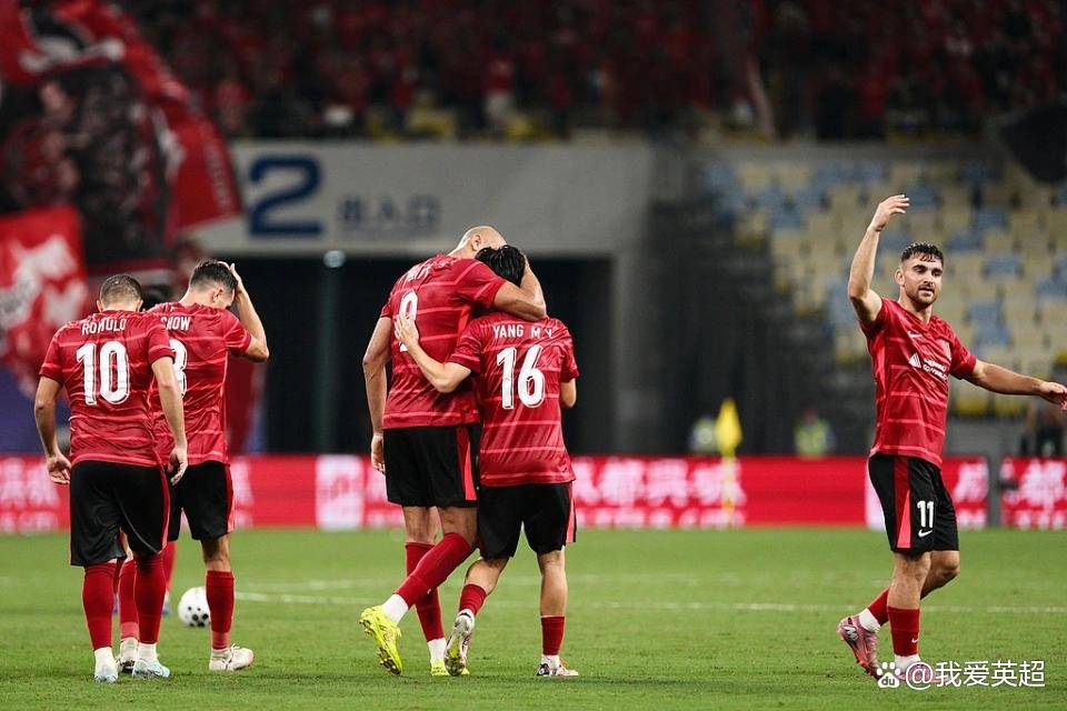 开云APP-中超联赛关键一役,球队斗志昂扬