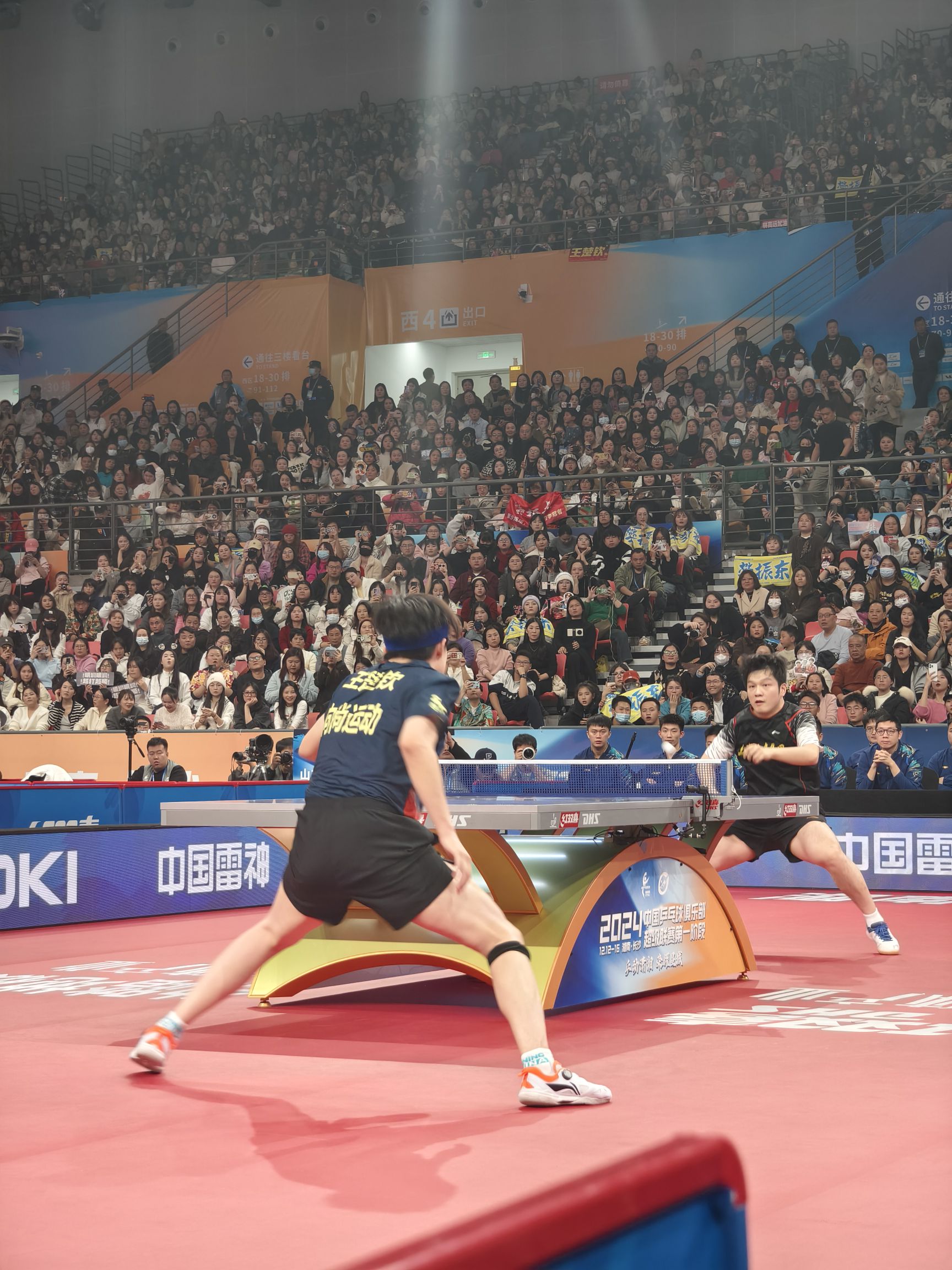 中国乒乓球队完胜日本乒乓球队,樊振东制霸全场的简单介绍 中国乒乓球队完胜日本乒乓球队,樊振东制霸全场的简单介绍