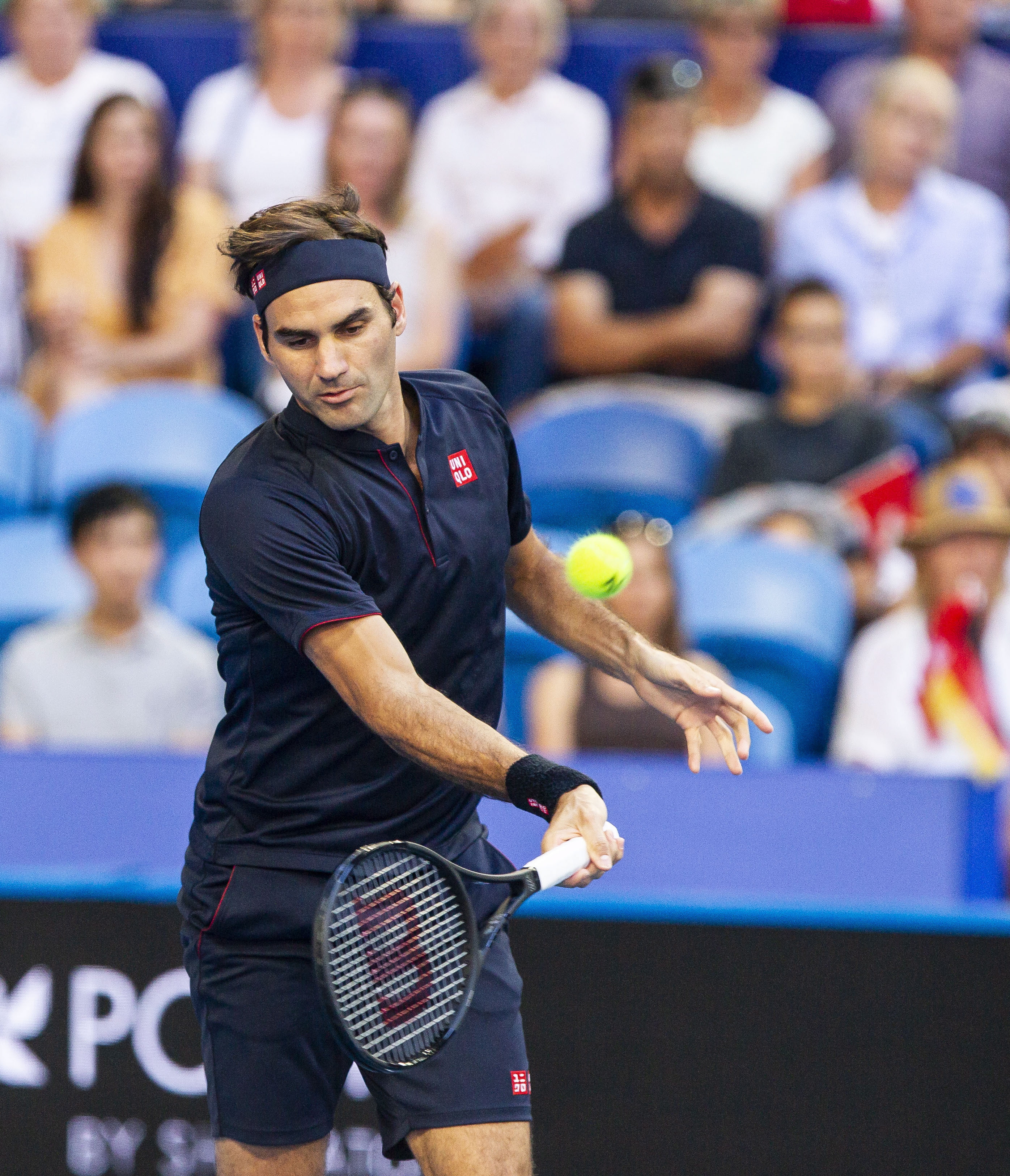 关于西班牙网球队完胜德国网球队，费德勒三分雨点燃全场的信息