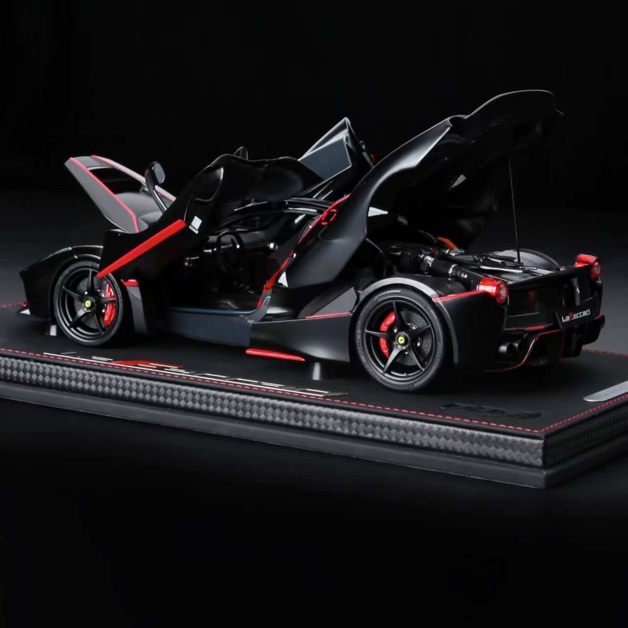 法拉利横扫哈斯车队，阿隆索扛起全队